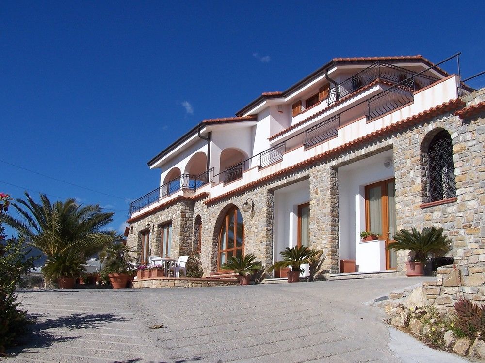Le Terrazze Appartamenti Vacanze Sanremo Luaran gambar