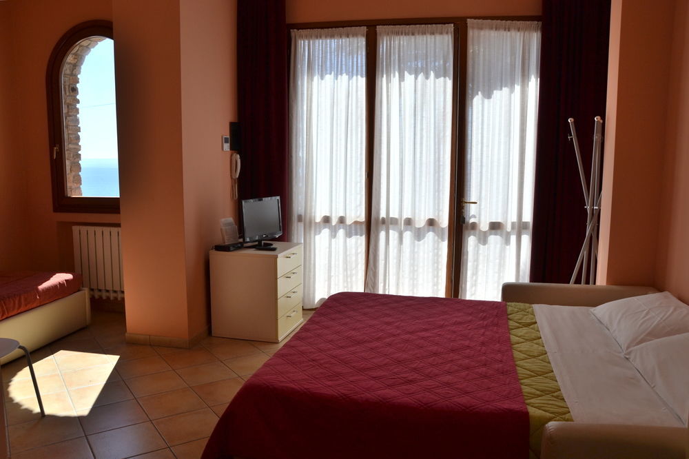 Le Terrazze Appartamenti Vacanze Sanremo Luaran gambar